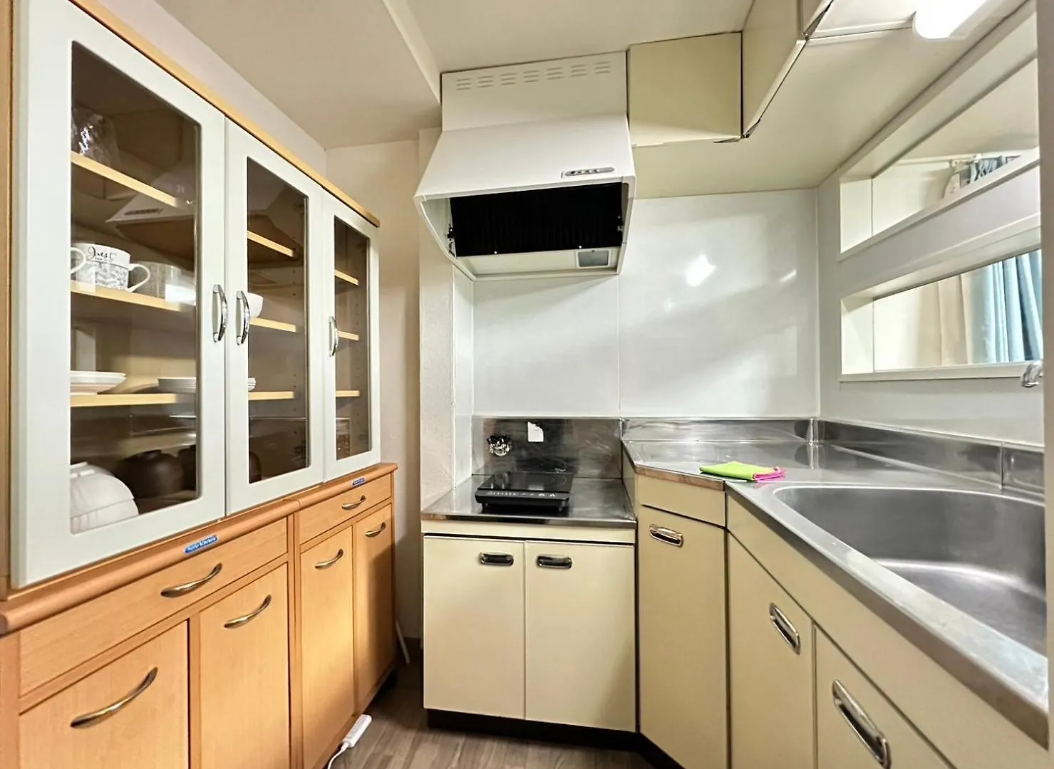 Ams Hiragishi: Bright Room Near Hiragishi Station & Sapporo Dome