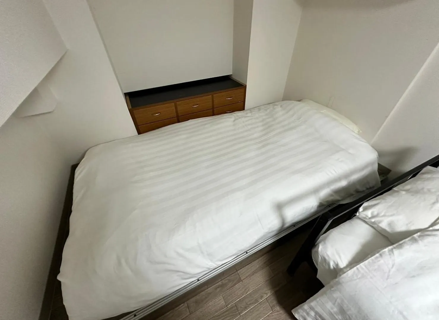 Ams Hiragishi: Bright Room Near Hiragishi Station & Sapporo Dome Apartment