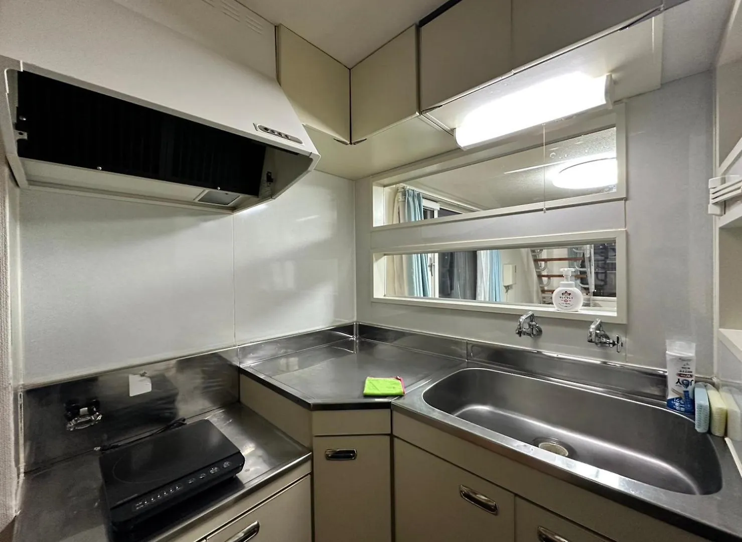 Apartmán Ams Hiragishi 11 Rm 502 平岸駅から3分 解放感あって明るいお部屋 家族やお友達と 札幌ドームや中心部まで1駅